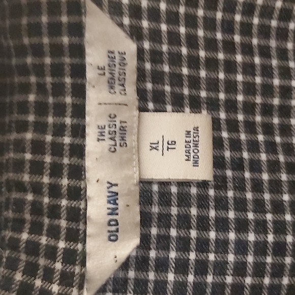 Classic button shirt old navy XL - Picture 4 of 4